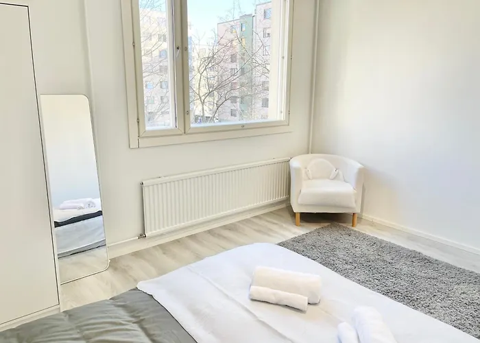 Double Bed In An With Lovely Cats * Helsinki